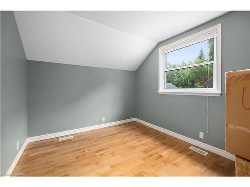 150 Patrick Street, Kingston, ON - Indoor Photo Showing Other Room