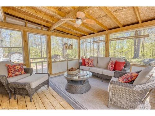 1154 Village Woods Drive, Sharbot Lake, ON - Indoor Photo Showing Living Room