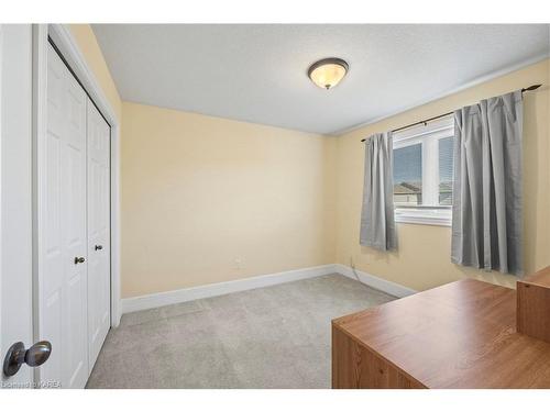 1332 Grace Avenue, Kingston, ON - Indoor Photo Showing Other Room