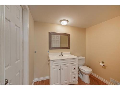 1332 Grace Avenue, Kingston, ON - Indoor Photo Showing Bathroom