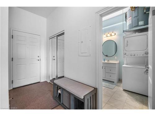 505-630 Princess Street, Kingston, ON - Indoor Photo Showing Laundry Room