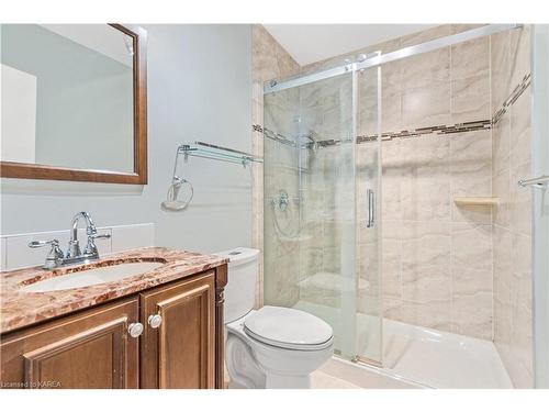 409 Regent Street, Kingston, ON - Indoor Photo Showing Bathroom