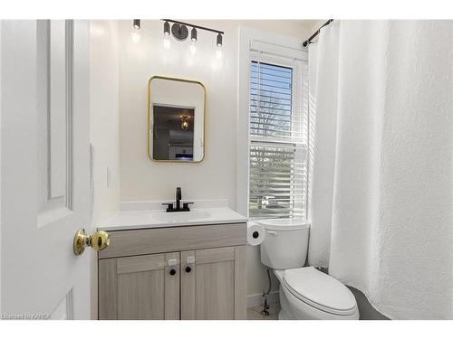 61 Limeridge Drive, Kingston, ON - Indoor Photo Showing Bathroom