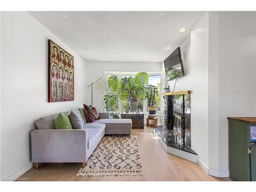61 Limeridge Drive, Kingston, ON - Indoor Photo Showing Living Room