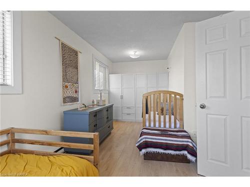 61 Limeridge Drive, Kingston, ON - Indoor Photo Showing Bedroom