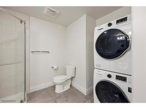 410-652 Princess Street Street, Kingston, ON - Indoor Photo Showing Laundry Room