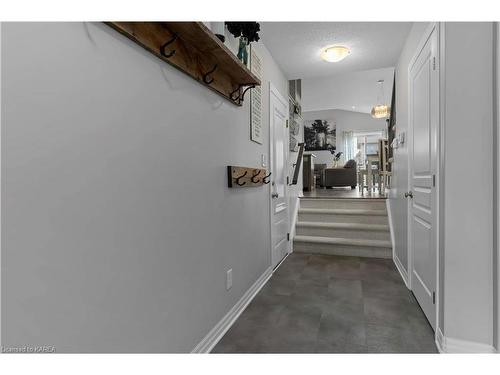 1207 Carfa Crescent, Kingston, ON - Indoor Photo Showing Other Room
