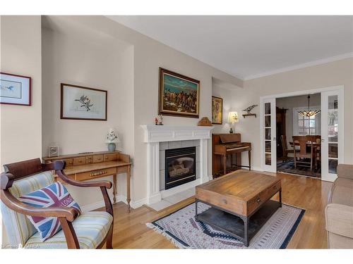 30 Yonge Street, Kingston, ON - Indoor Photo Showing Living Room With Fireplace