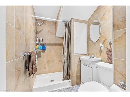 23 Jenkins Street, Kingston, ON - Indoor Photo Showing Bathroom