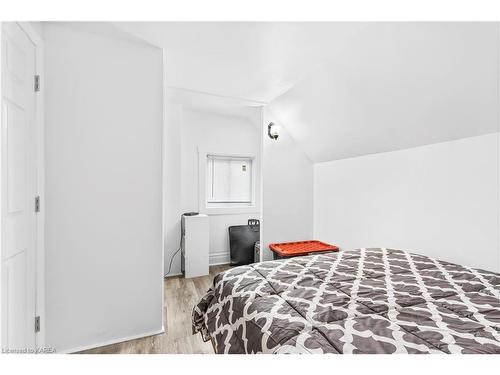 23 Jenkins Street, Kingston, ON - Indoor Photo Showing Bedroom