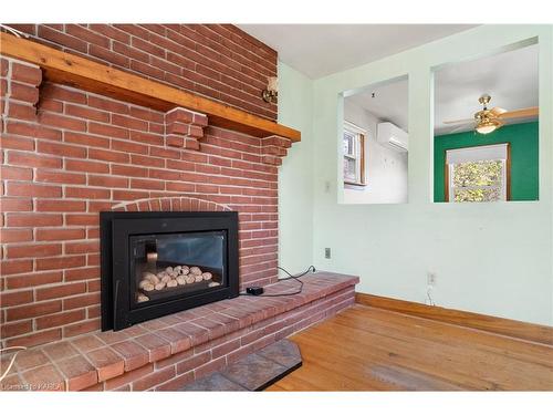 129 Carruthers Avenue, Kingston, ON - Indoor Photo Showing Living Room With Fireplace