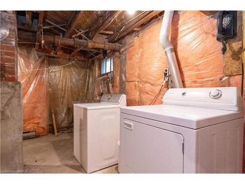 129 Carruthers Avenue, Kingston, ON - Indoor Photo Showing Laundry Room