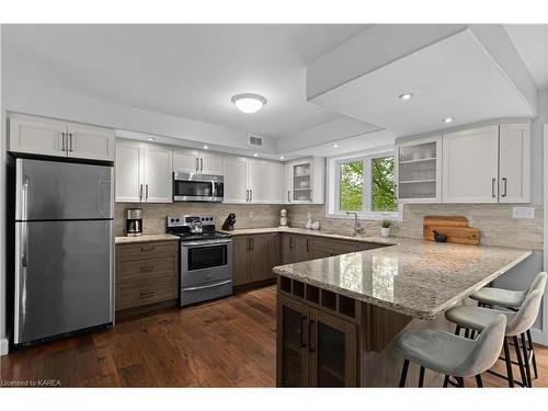 5243 Dundon Drive, Kingston, ON - Indoor Photo Showing Kitchen With Stainless Steel Kitchen With Upgraded Kitchen