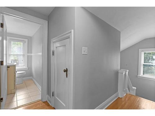284 Collingwood Street, Kingston, ON - Indoor Photo Showing Other Room