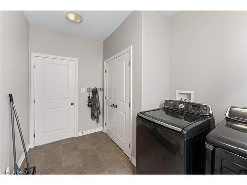 1667 Brookedayle Avenue, Kingston, ON - Indoor Photo Showing Other Room