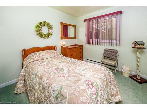 5 Narrows Lane Rd Lane, Mallorytown, ON - Indoor Photo Showing Bedroom