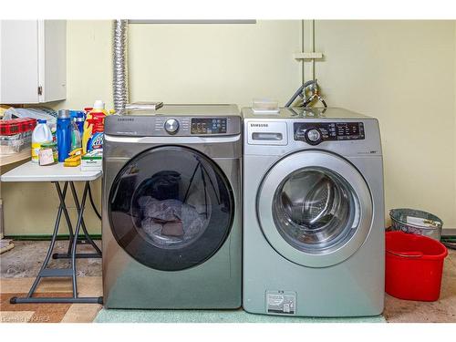 5 Narrows Lane Rd Lane, Mallorytown, ON - Indoor Photo Showing Laundry Room