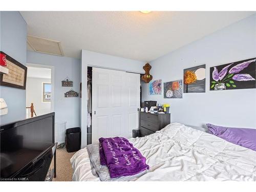 959 Killarney Crescent, Kingston, ON - Indoor Photo Showing Bedroom