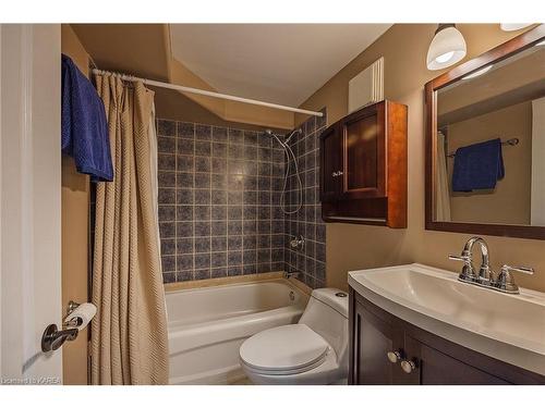 2070 Balantrae Circle, Kingston, ON - Indoor Photo Showing Bathroom