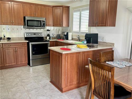 256 Smuggler'S Cove Drive, Kingston, ON - Indoor Photo Showing Kitchen