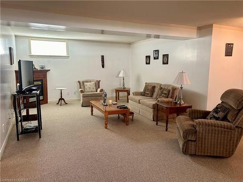 256 Smuggler'S Cove Drive, Kingston, ON - Indoor Photo Showing Basement