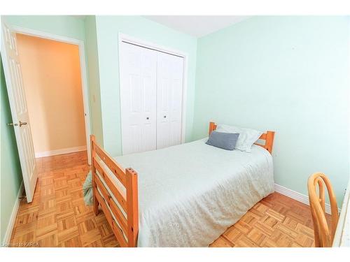 127 Greenlees Drive, Kingston, ON - Indoor Photo Showing Bedroom