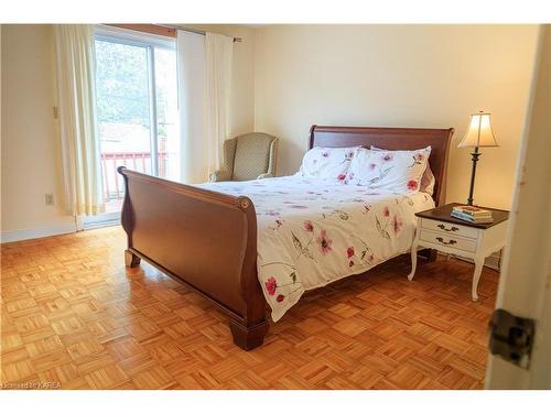 127 Greenlees Drive, Kingston, ON - Indoor Photo Showing Bedroom