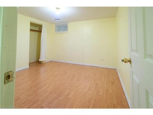 127 Greenlees Drive, Kingston, ON - Indoor Photo Showing Other Room