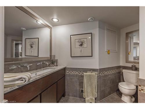 2771 Bear Creek Road, South Frontenac, ON - Indoor Photo Showing Bathroom