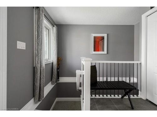 1433 Kendal Avenue Avenue, Kingston, ON - Indoor Photo Showing Other Room