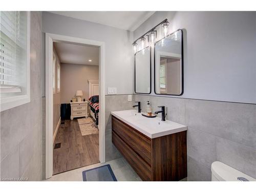 22 Sarah Street, Napanee, ON - Indoor Photo Showing Bathroom