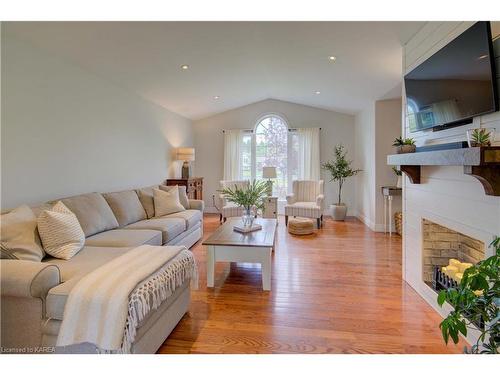 201 Colebrook Road, Yarker, ON - Indoor Photo Showing Living Room