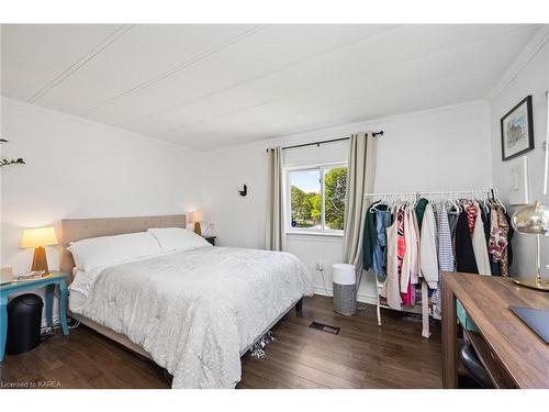 21 Hermes Drive, Kingston, ON - Indoor Photo Showing Bedroom