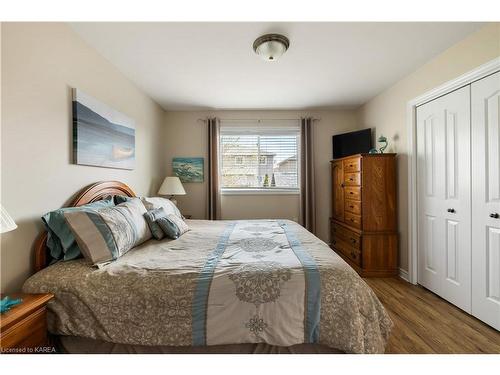 142 Virginia Street, Kingston, ON - Indoor Photo Showing Bedroom