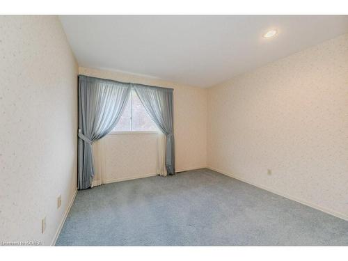 389 Dunvegan Drive, Waterloo, ON - Indoor Photo Showing Other Room