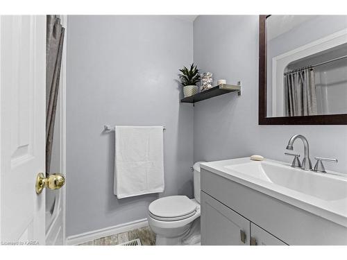 51 Rose Abbey Drive, Kingston, ON - Indoor Photo Showing Bathroom