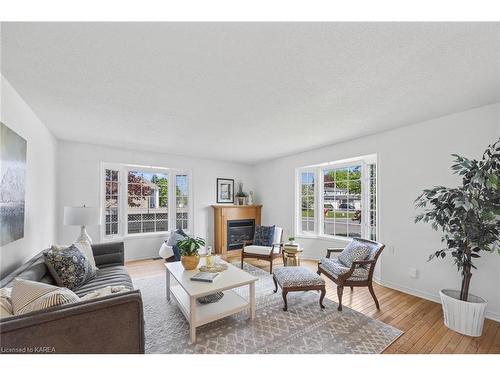 413 Davis Drive, Kingston, ON - Indoor Photo Showing Living Room With Fireplace