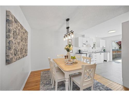 413 Davis Drive, Kingston, ON - Indoor Photo Showing Dining Room