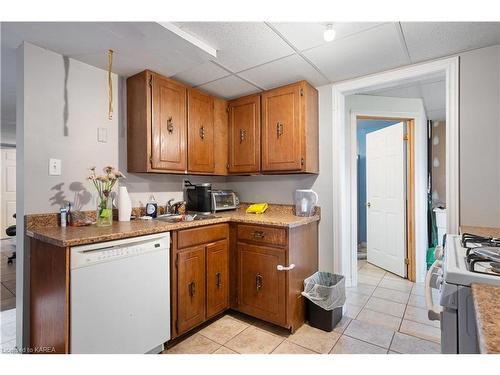 353 Charles Street, Gananoque, ON - Indoor Photo Showing Kitchen