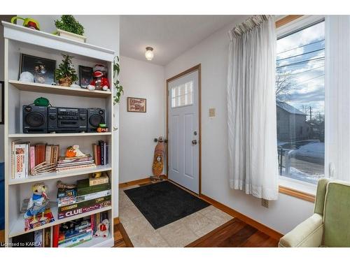 581 Macdonnell Street, Kingston, ON - Indoor Photo Showing Other Room