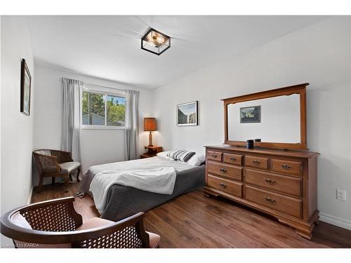 741 Dempster Drive, Gananoque, ON - Indoor Photo Showing Bedroom