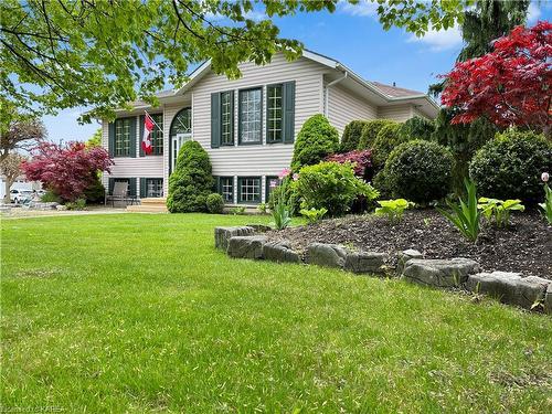 1 Bayshore Drive, Bath, ON - Outdoor