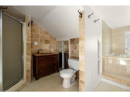 79 Colborne Street, Kingston, ON - Indoor Photo Showing Bathroom