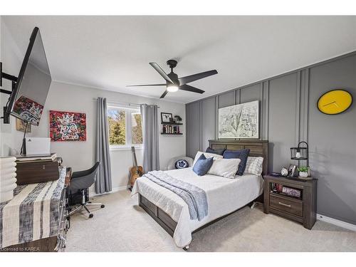 1626 Brookedayle Avenue, Kingston, ON - Indoor Photo Showing Bedroom