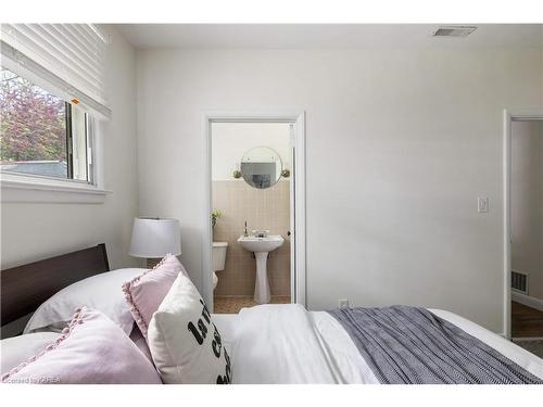 226 Westdale Avenue, Kingston, ON - Indoor Photo Showing Bedroom
