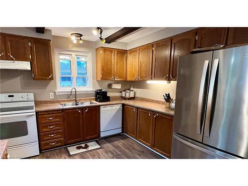 91 Inverness Crescent, Kingston, ON - Indoor Photo Showing Kitchen With Double Sink