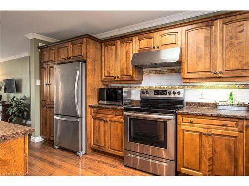 14 Sunset Lane, Napanee, ON - Indoor Photo Showing Kitchen