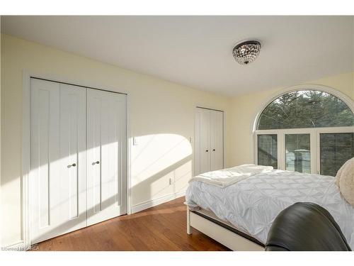23 Milton Avenue, Kingston, ON - Indoor Photo Showing Bedroom