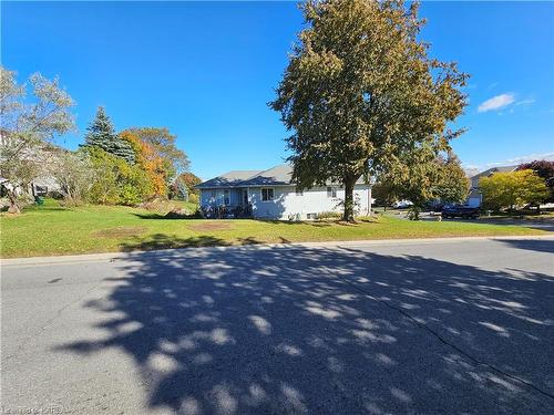 448 Dolshire Street, Kingston, ON - Outdoor