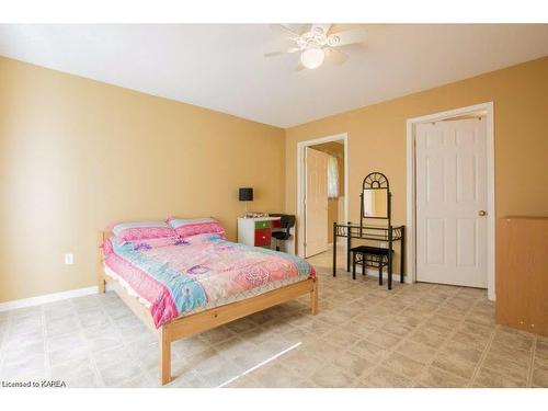 448 Dolshire Street, Kingston, ON - Indoor Photo Showing Bedroom